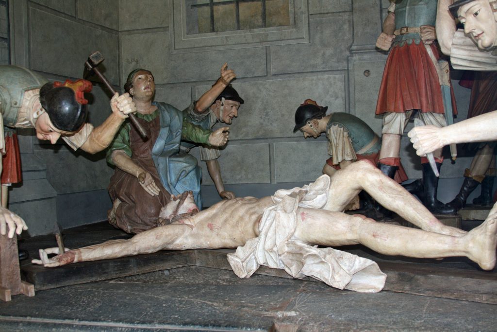 Passos da Paixão de Cristo - XI Jesus é pregado na cruz - Santuário do Bom Jesus do Matosinhos.