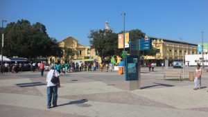 Praça XV de Novembro com a estação das barcas ao fundo