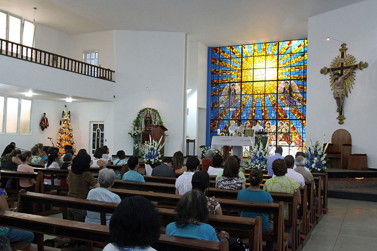 Interior da atual Igreja de Nossa Senhora do Parto na Rua Rodrigo Silva, 7.