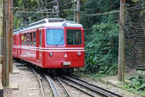 Trem do Corcovado chegando às Paineiras